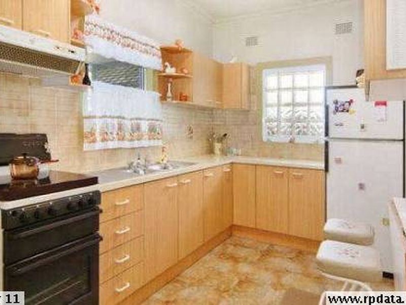 8 Norman Street, Merrylands NSW 2160