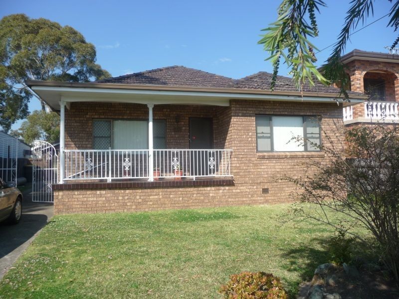 18 Winchmore Street, Merrylands NSW 2160