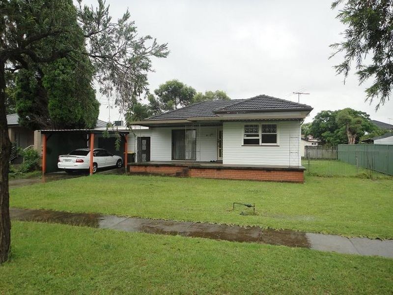 83 Dennistoun Ave, Guildford West NSW 2161