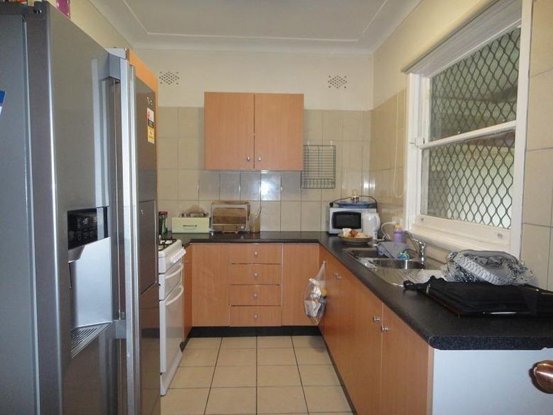 83 Dennistoun Ave, Guildford West NSW 2161