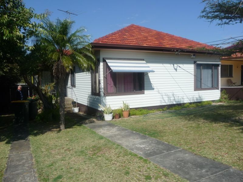 18 Cartwright Avenue, Merrylands NSW 2160