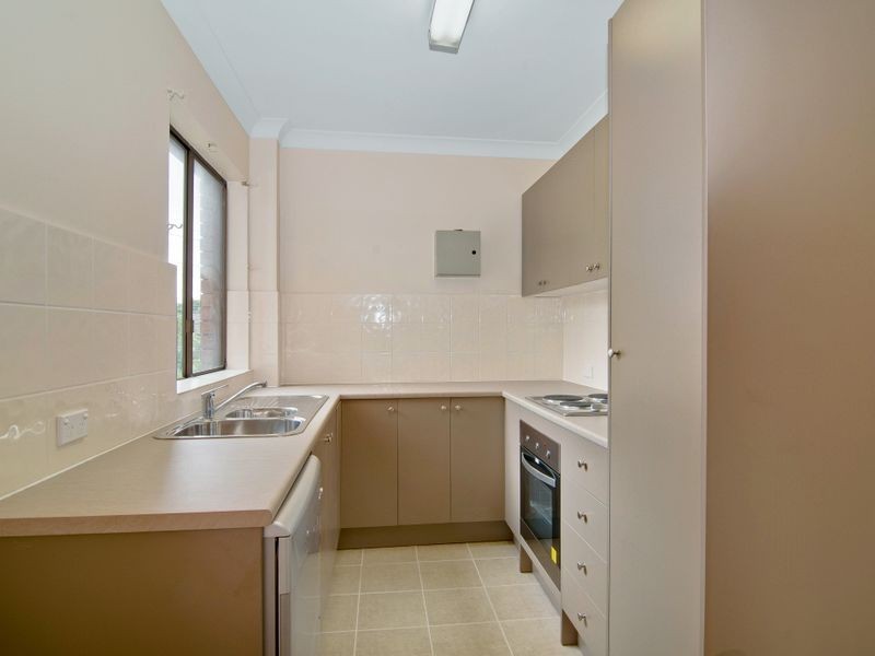 6/2-4 Tiara Place, Merrylands NSW 2160