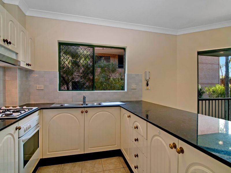 17/10-14 Arthur Street, Merrylands West NSW 2160