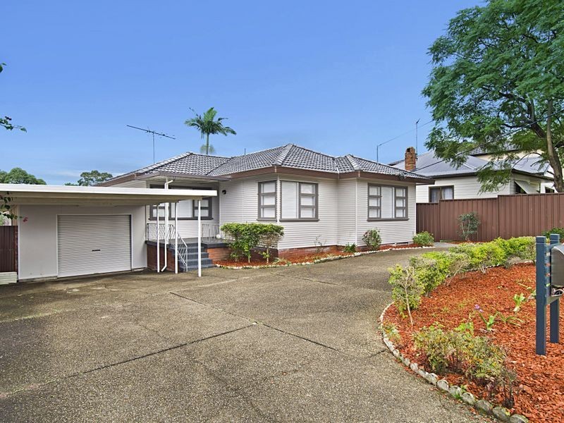 18 Bristol Street, Merrylands NSW 2160