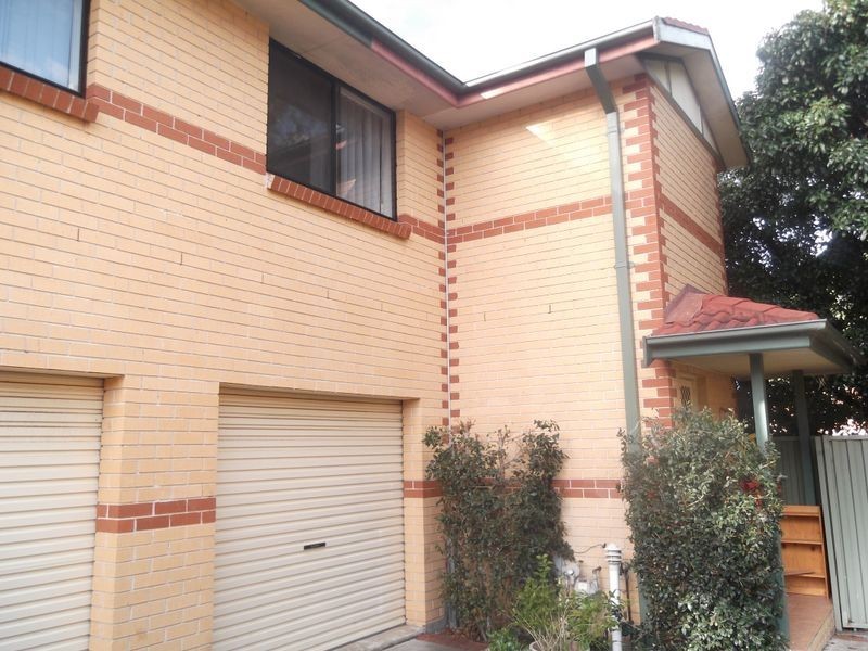 12/9-13 Valeria Street, Toongabbie NSW 2146