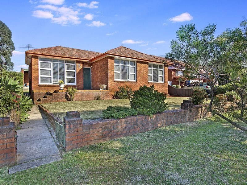 6 Woodland Road, Chester Hill NSW 2162