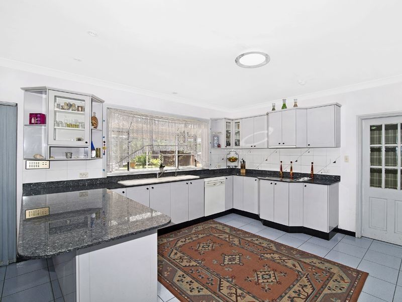 38 Shackel Ave, Old Guildford NSW 2161