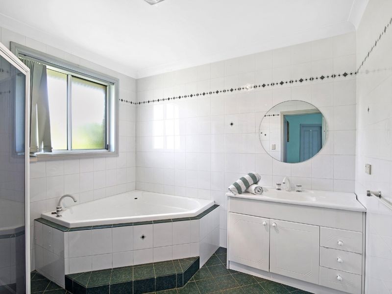 38 Shackel Ave, Old Guildford NSW 2161