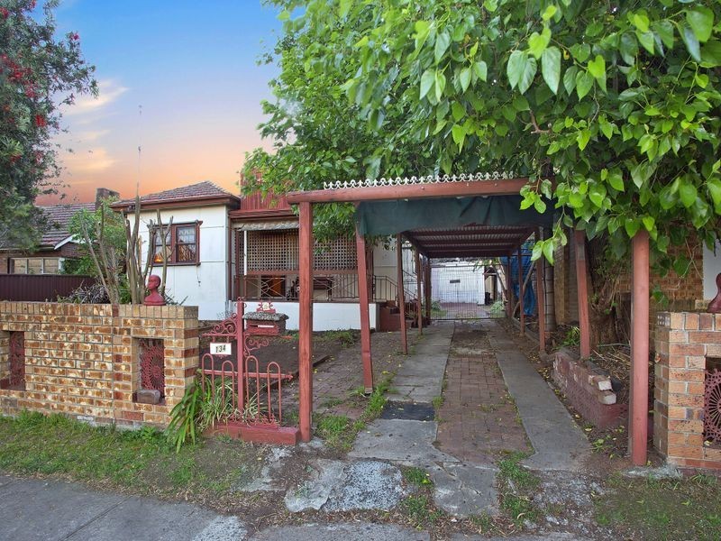 134 Excelsior St, Guildford NSW 2161