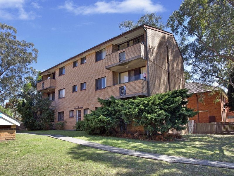 11/28-32 Treves Street, Merrylands NSW 2160