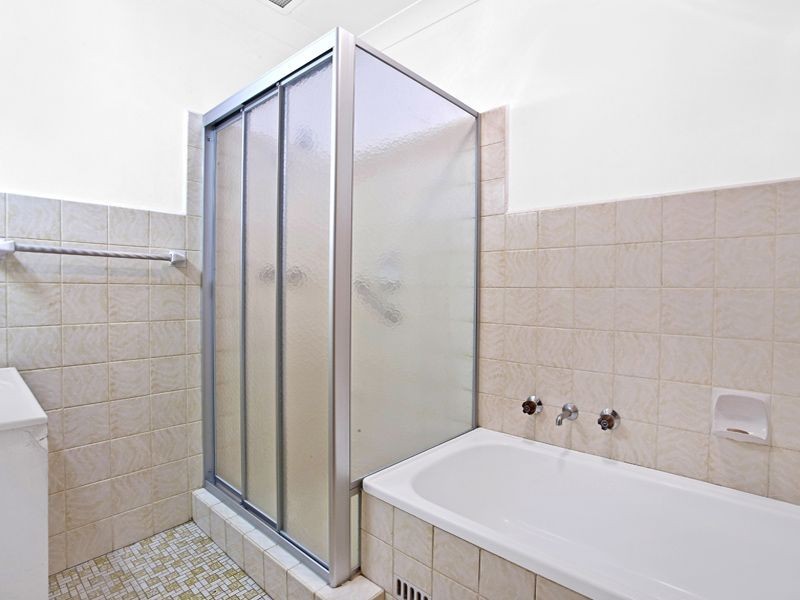 3/6 Addlestone Rd, Merrylands NSW 2160