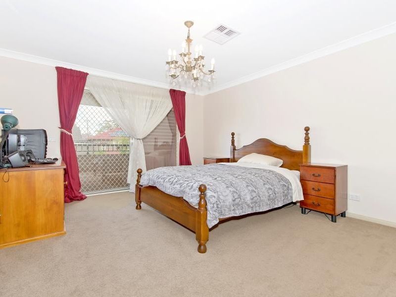 16 Albion Ave, Merrylands NSW 2160