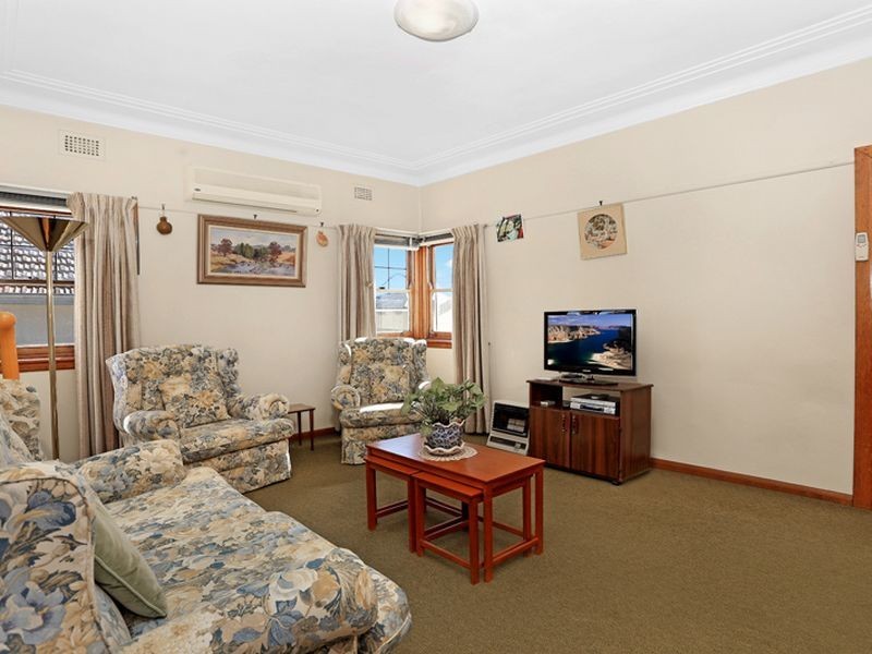 128 Chetwynd Road, Merrylands NSW 2160