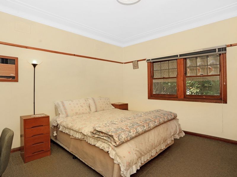 128 Chetwynd Road, Merrylands NSW 2160