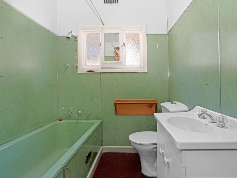 128 Chetwynd Road, Merrylands NSW 2160