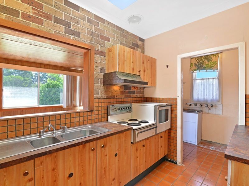 4 Morshead Crescent, Granville NSW 2142