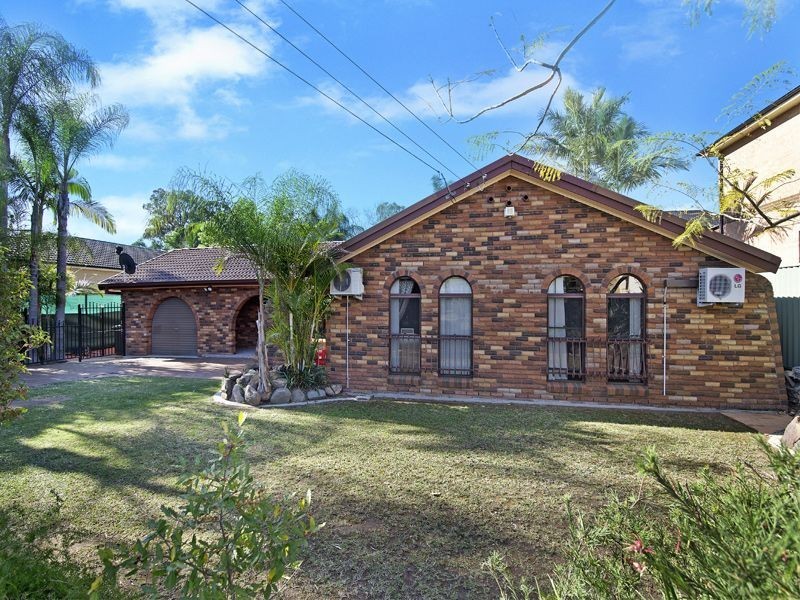 37 Lansdowne St, Merrylands NSW 2160