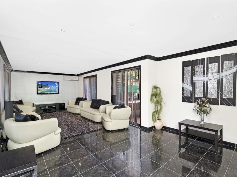 37 Lansdowne St, Merrylands NSW 2160