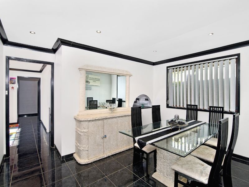 37 Lansdowne St, Merrylands NSW 2160