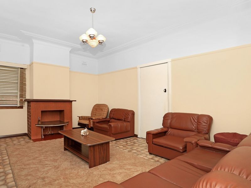 13 Banksia Street, Granville NSW 2142