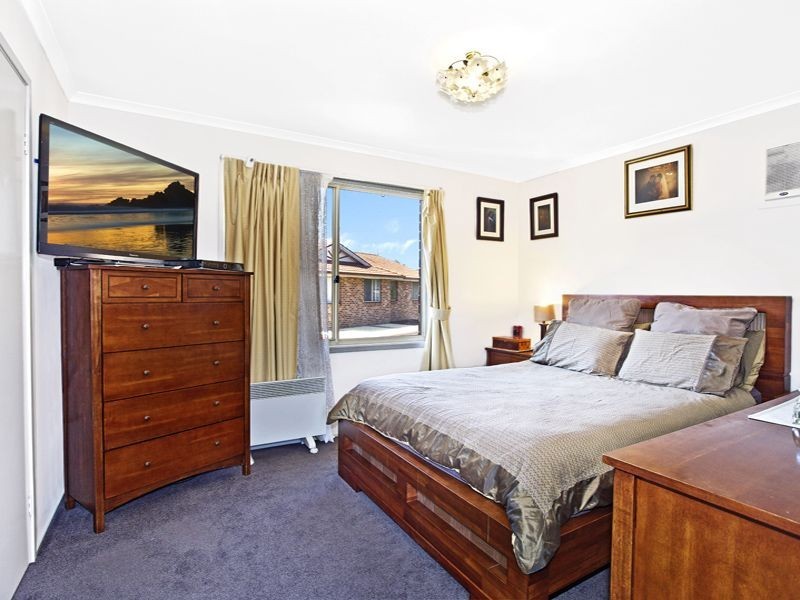 29 Wellwood Ave, Moorebank NSW 2170