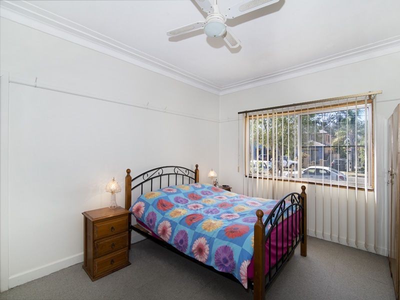 12 Clement St, Guildford NSW 2161