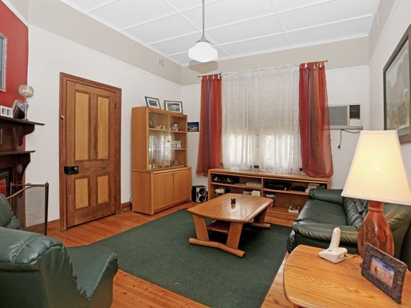 45 Station St, Guildford NSW 2161