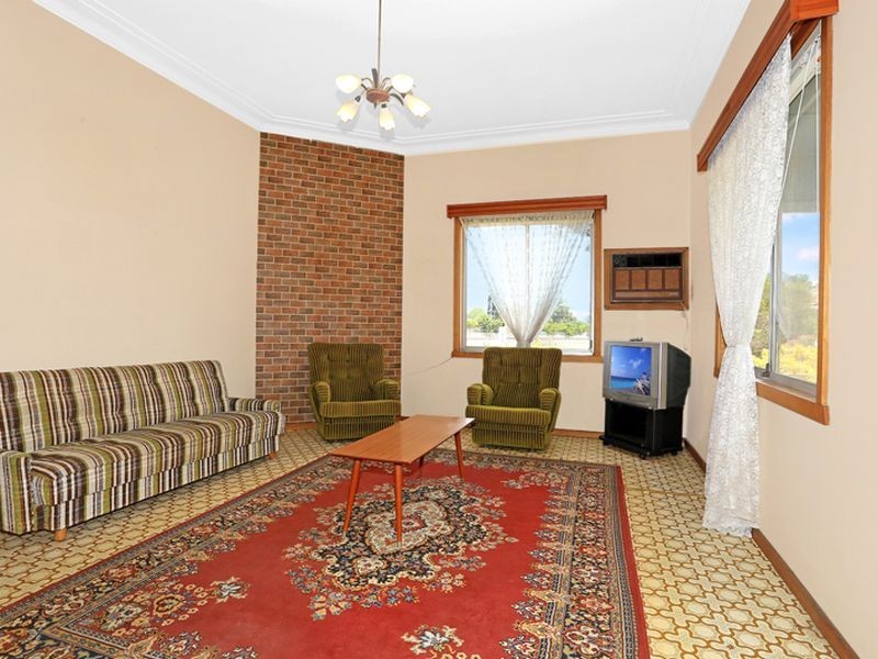 163 Military Road, Guildford NSW 2161