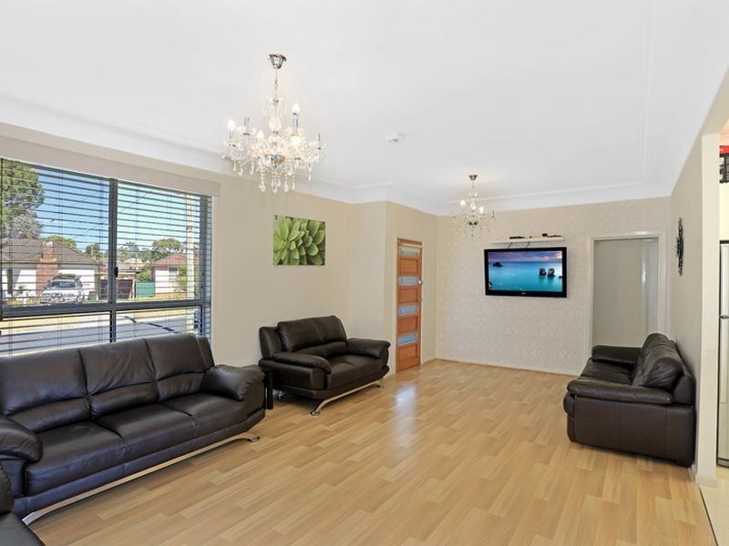 2 Morshead Cres, South Granville NSW 2142