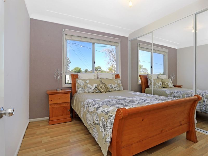 2 Morshead Cres, South Granville NSW 2142