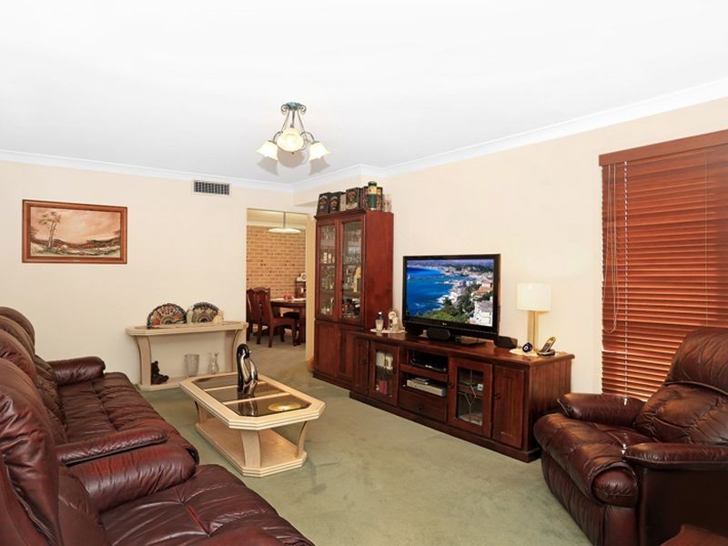 1/54 Warren Rd, Woodpark NSW 2164