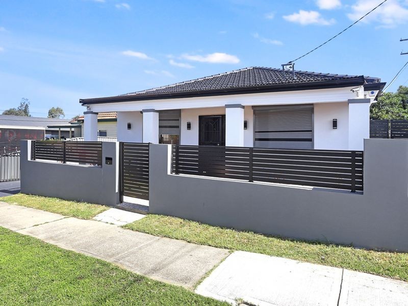 42 Adam St, Guildford NSW 2161