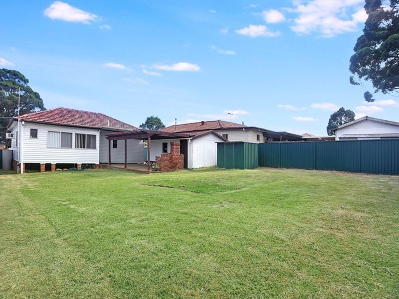 3 Woodland Road, Chester Hill NSW 2162