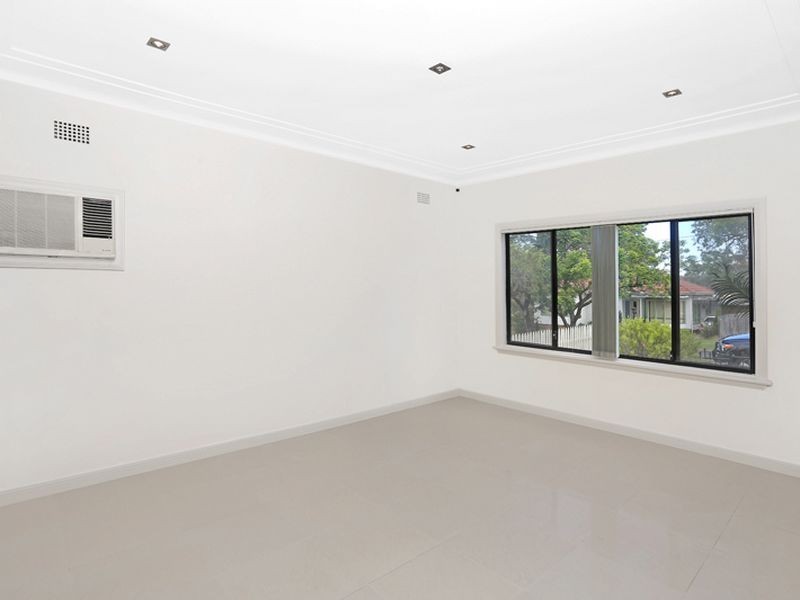 3 Woodland Road, Chester Hill NSW 2162