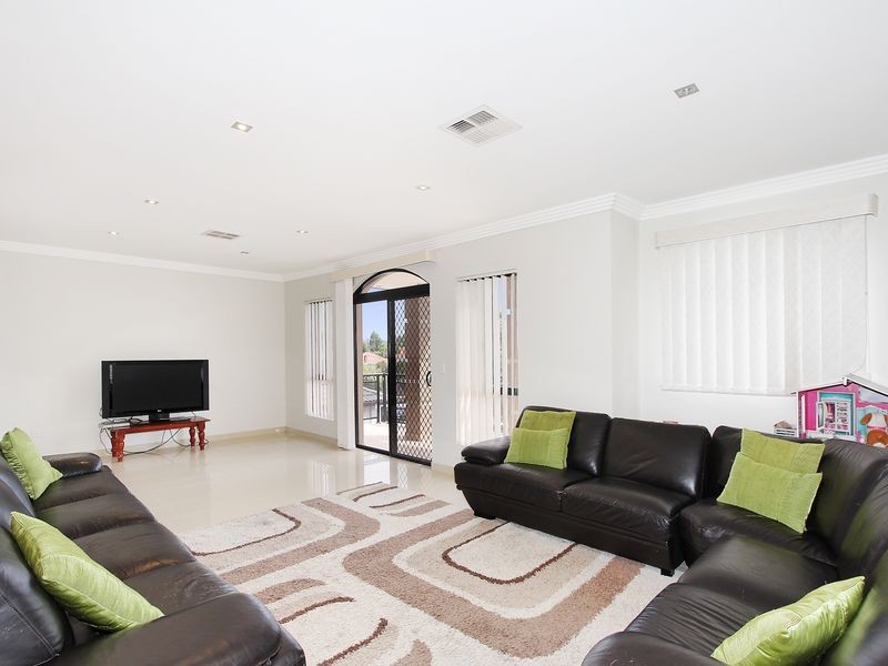 30 Salisbury Road, Guildford NSW 2161