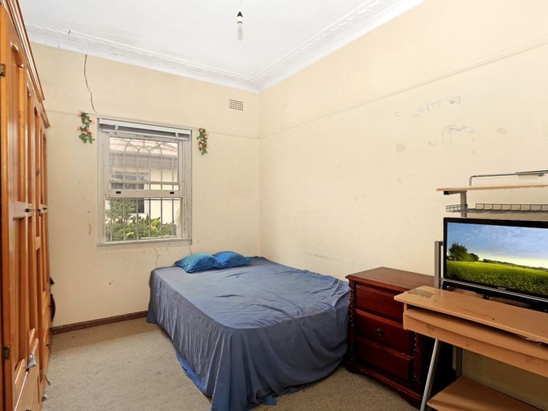 25 Albion Ave, Merrylands NSW 2160