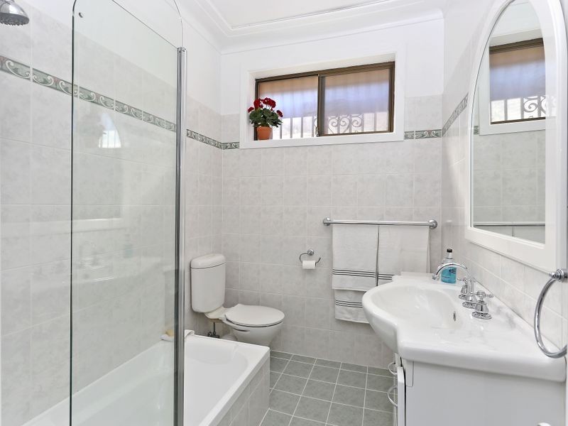 10 Wainwright Street, Guildford NSW 2161