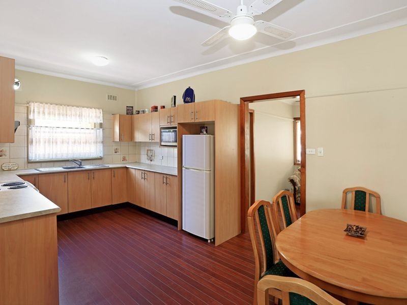 18 McArthur St, Guildford NSW 2161