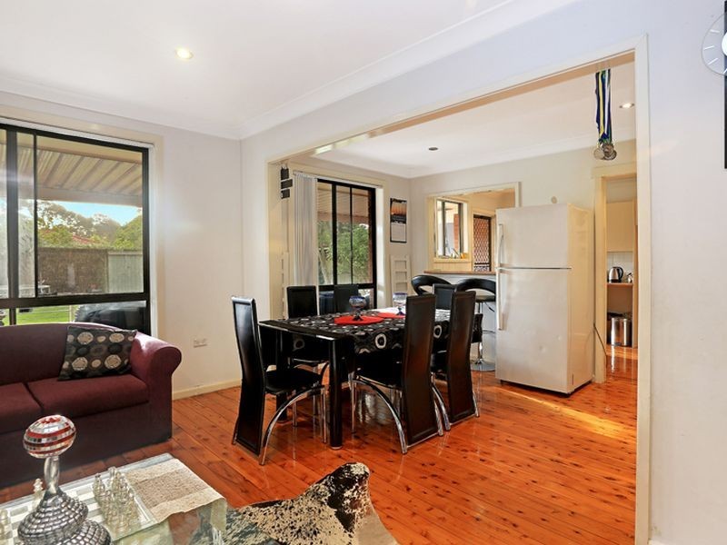 32 Shannon Ave, Merrylands NSW 2160