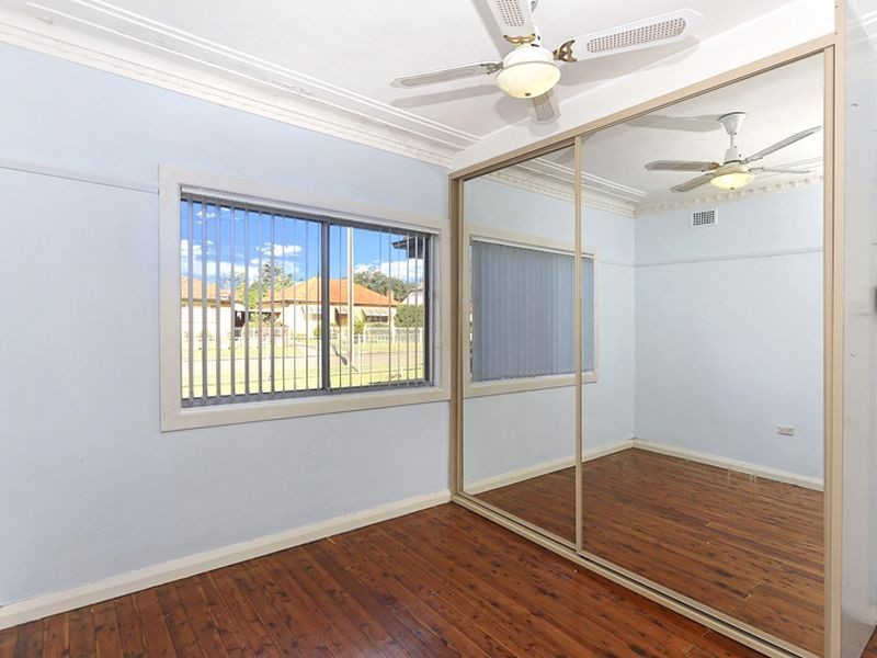 5 Styles Place, Merrylands NSW 2160