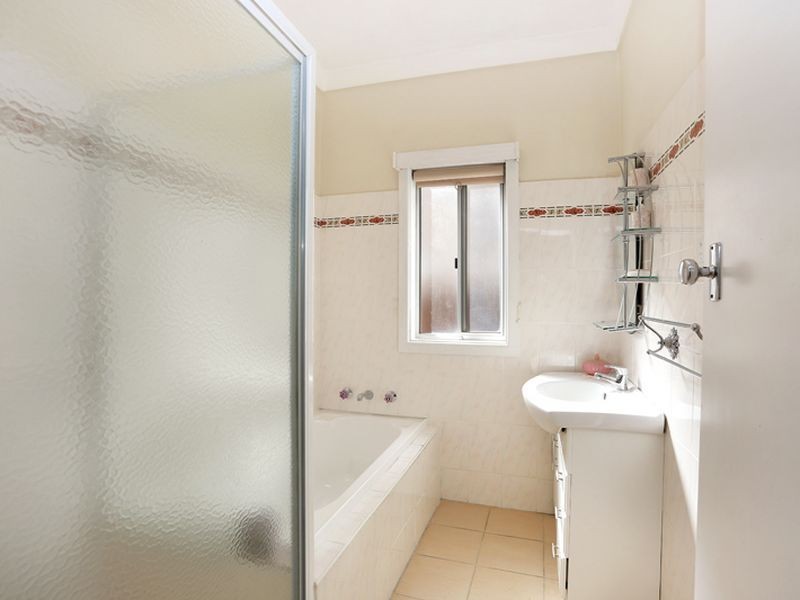 6 Linwood Street, Guildford NSW 2161