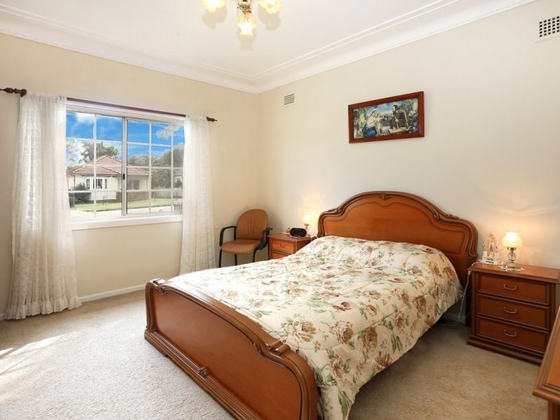 6 Linwood Street, Guildford NSW 2161