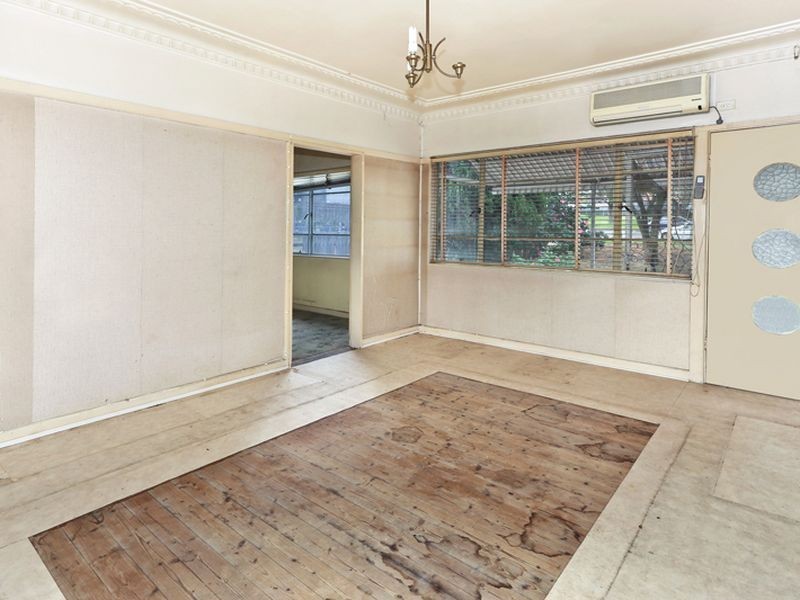 14 Trenton Road, Guildford NSW 2161