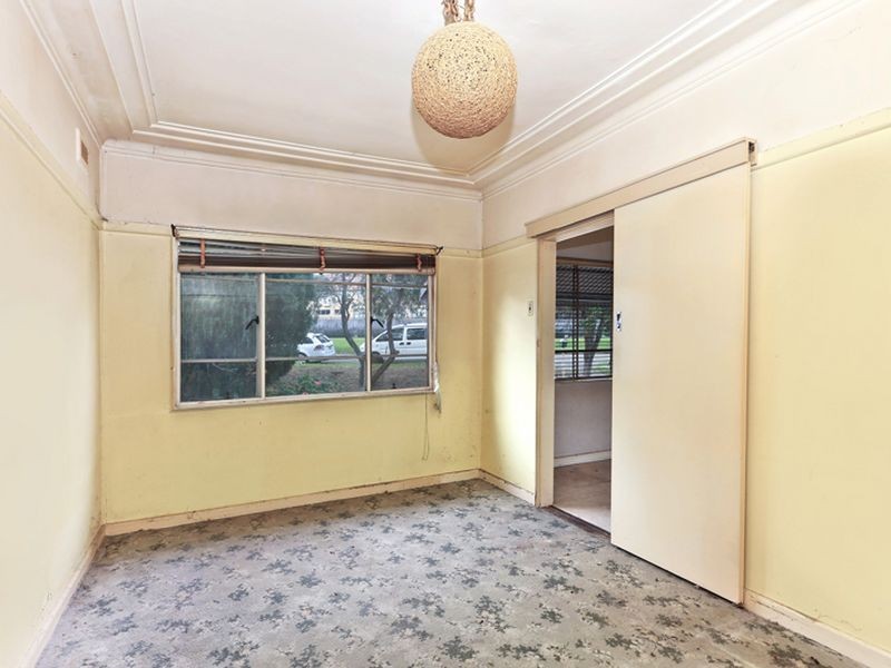 14 Trenton Road, Guildford NSW 2161