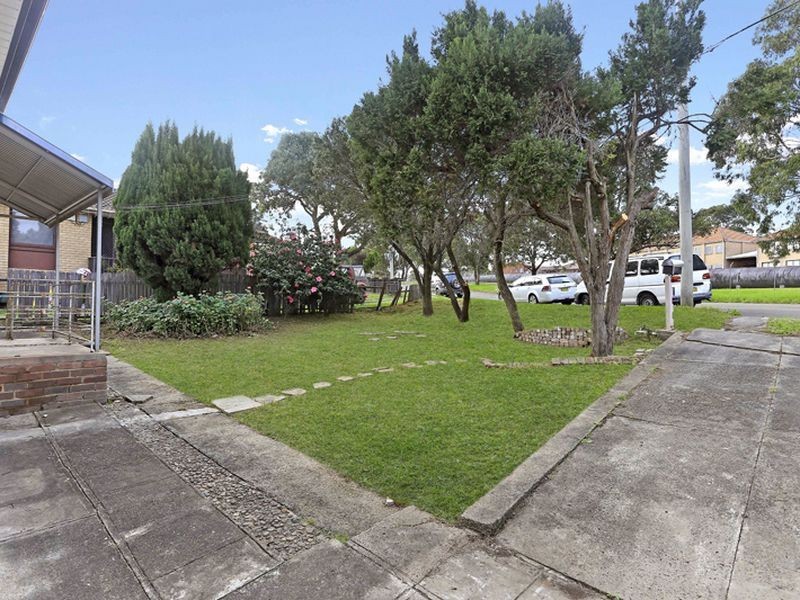 14 Trenton Road, Guildford NSW 2161