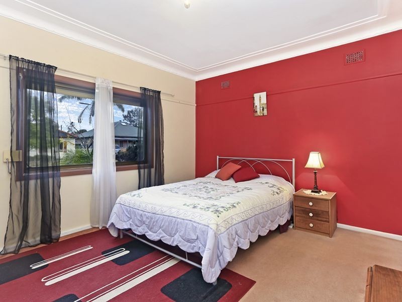 10 Leach Road, Guildford NSW 2161