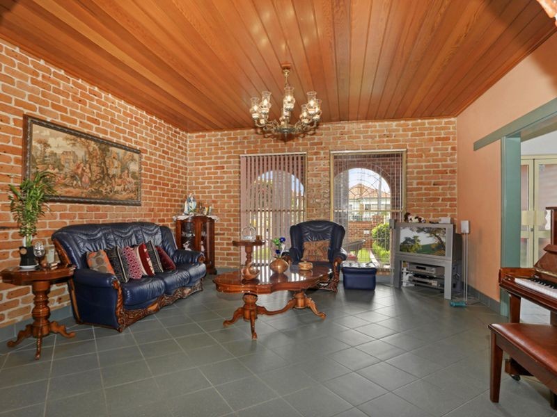 48 Clyde St, Guildford NSW 2161