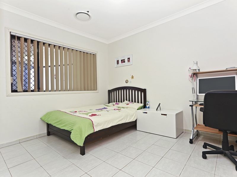6 Lowe St, Merrylands NSW 2160
