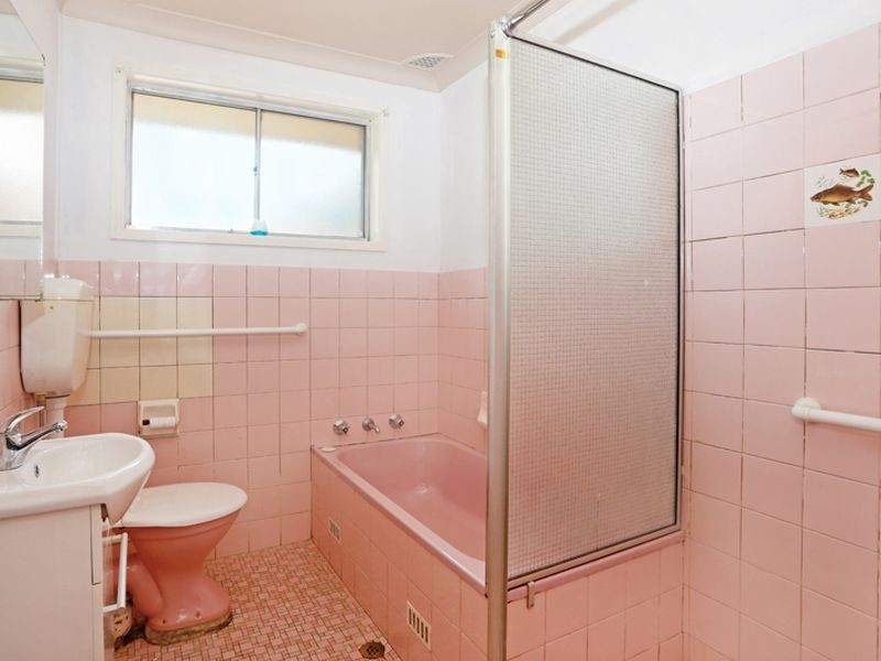 4 Lough Ave, Guildford NSW 2161