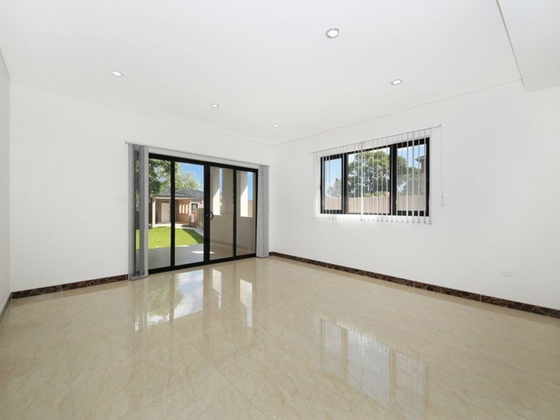 2 Chiltern Rd, Guildford NSW 2161